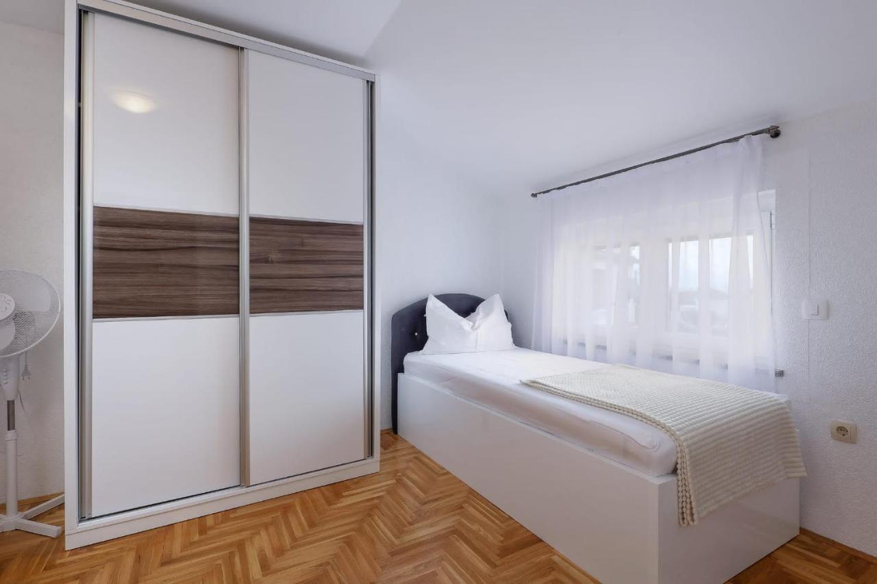 Apartments Alen Crikvenica Exterior photo